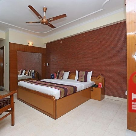 Oyo Flagship 9554 Hotel Grand Plaza Faridabad Exterior foto